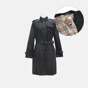 (버버리) 켄싱턴 벨티드 트렌치코트(8069666)