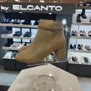 [엘칸토]엘칸토 HC10 여성6cm큐빅장식앵글부츠 LCWA20U44C35 (41510249)