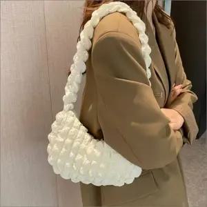 구름 가방 미니 숄더백 토트백 퀼팅 가방 에코백 손가방 크로스백 데일리백 구름백