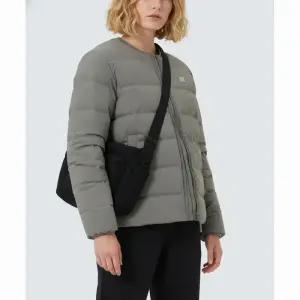 SNOWPEAK APPAREL 캠플 포켓 크로스백 S25ZUCCB19 Black