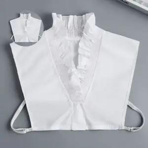 러플 포인트 브이넥 페이크 카라 레이어드 러블