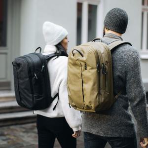 아이온 백팩 28L 데일리 여행용 학생 직장인 노트북 가방