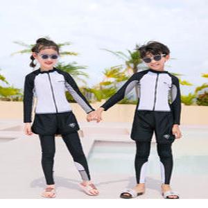 몽키카카  남아 여아 주니어 초등학생  수영복 상하세트 집업 래쉬가드 3종세트(상의 + 레킹스 + 반바지 )