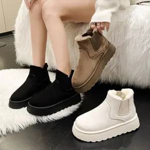 베리슈 여성 5cm 통굽 키높이 스웨이드 털부츠 방한화 숏 앵클 발목 양털 퍼 털신 털신발어그부츠