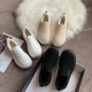 [오노마] ONM 여성 퀼팅 겨울 단화 기모 안감 슬립온 겨울신발 방한 (S11882494)