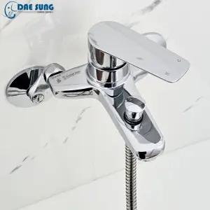 국산 샤워 수전 (D105B) 대성금속 샤워기 욕조 수도꼭지 욕실 화장실 수도