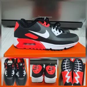 [국내매장용] 나이키 에어맥스90 CU9978-010