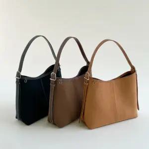 스웨이드 가죽 숄더백 보부상 가방 데일리 겨울 쇼퍼백 가벼운 세무 핸드백 M1322978