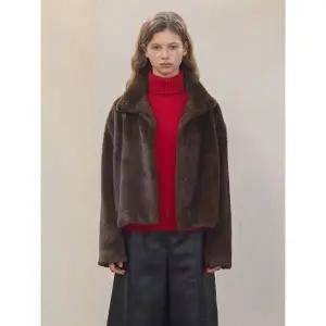 [올리브데올리브](김해점)하이넥 크롭 페이크퍼 자켓 OF5WMB08