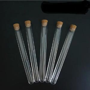 고온 저항성 둥근 바닥이 있는 유리 튜브 5개 코르크 마개가