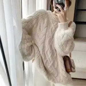 반목티 여성겨울티셔츠 이쁜니트티 예쁜니트 여성목폴라 니트 꽈배기