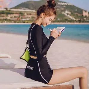 여성 비치 스윔웨어 래시가드 긴팔 반바지 상하 세트 (WFKBXR1)