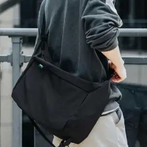 남녀공용 베이직 메신저백 생활방수 여행 학생가방 WF6161D