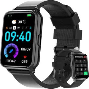 스마트 워치 피트니스 트래커가 심박수를 가진 여성 남성을 위해 전화를 걸고 응답합니다. 스포츠 모드