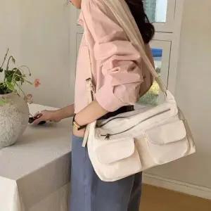 크로스백 캐쥬얼 대학생가방 여자가방 여성호보백