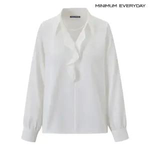 [롯데백화점]미니멈 [미니멈 에브리데이]프릴 브이넥 오픈 카라 페미닌 블라우스 (EC1BA010D)