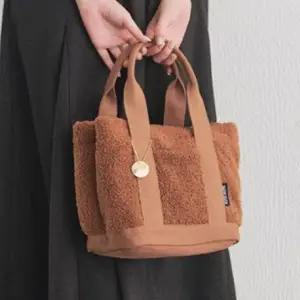 여성 뽀글이 미니 토트백 1P 겨울 예쁜 패션 손가방