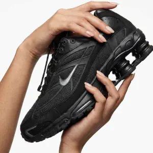 나이키 NIKE SHOX RIDE 2 NBHD