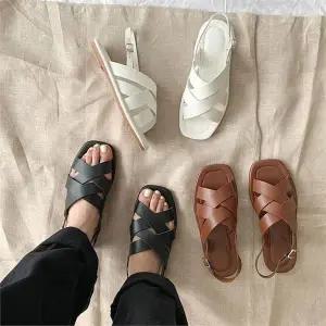 [오노마] ONM 크로스스트랩샌들 데일리 플랫신발 여름신발 여행슈즈 (S8532037)