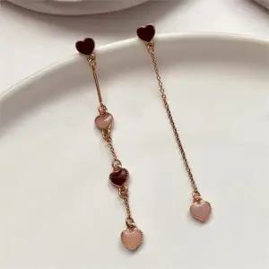 [오노마] ONM 하트큐빅 드롭귀걸이 여성 쥬얼리 패션아이템 이어링 (S9593114)