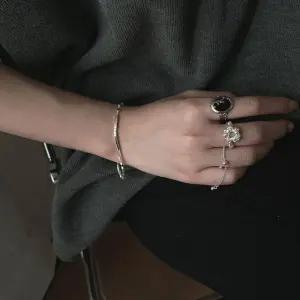 ONM s925실버 팔찌 럭셔리 잔스퀘어 팔찌