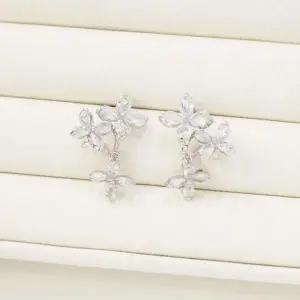 [셀러허브]여자 꽃무늬 쁘띠 플라워 큐빅 귀걸이 귀걸이 (S18886239)