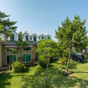 [충남 펜션] 태안 곰섬바다정원펜션 (태안,안면도)