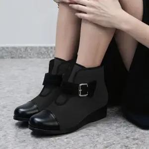 여성 데일리 앵클부츠 키높이 웨지굽 통굽 신발 (WFJVV3L)