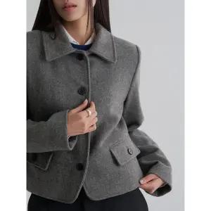 [에잇세컨즈] 숏 미니멀 칼라 재킷 - 그레이 (115X11AY13)