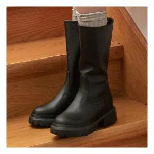 [허시파피] 여성 소가죽 청키 미들 부츠 - 3FR6004