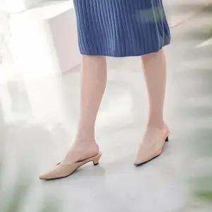 여성 키튼힐 뮬 슬리퍼 심플 사선 디자인 뾰족코 힐 신발 (WFJ5TO4)