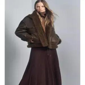 하이넥 긴소매 더블 페이스 재킷 퍼 봄버