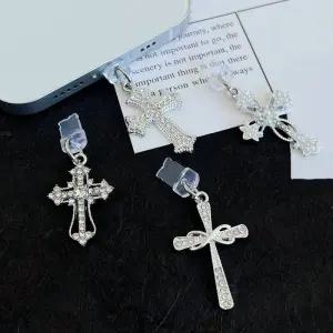 USB마개 포트 보호캡 아이폰 C 충전 먼지 방지 콘센트 에어팟 용 폰 패션 여성용 참