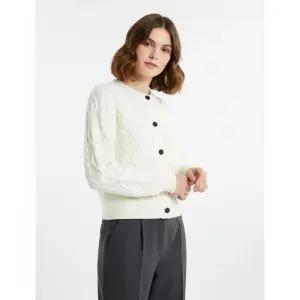 스파오 아란 케이블 카디건 SPCKE4TG40