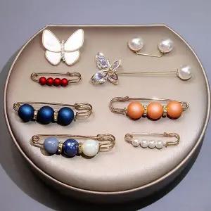 [하프클럽/]실속형 쿠픽 패션브로치 스타일 진주 크리스탈 옷핀 세트 6종 D