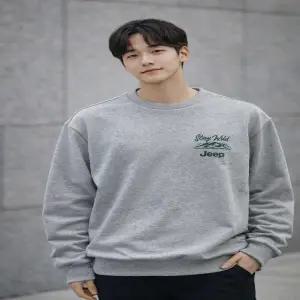 [롯데백화점]지프 남여공용) 스테이와일드 맨투맨 긴팔 티셔츠 JR1TSU895