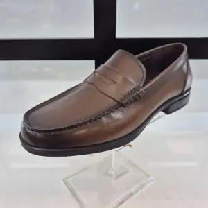 [ELCANTO]엘칸토 HC11 소가죽 남성화 세미정장 페니로퍼 F4M1U51V385 (S44692431)