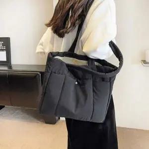 빅사이즈 여성 패딩 숄더백 경량 여성 패딩 가방 데일리 캐주얼