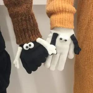가까이가면 손잡는 커플 자석 장갑 2color 눈알  아이디어 선물 귀여운 우정 특이한 핸드워머