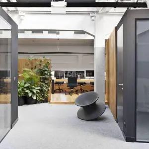 팽이의자 스펀체어 카페 인테리어 오뚜기 의자