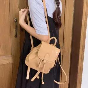 여성백팩 직장인백팩 외출 가죽숄더백 크로스백코디