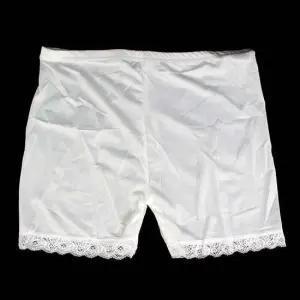 SFW 레깅스 속바지 흰색 숏바지