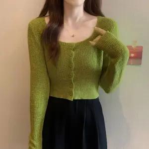 스퀘어넥 크롭 니트 가디건 4컬러 여성 아우터 가을 데일리룩 슬림핏 스타일