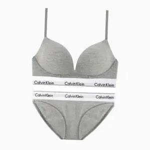 [Calvin Klein]UNDERWEAR CK 여성 모던 코튼 AF 플런지 푸쉬업 브라팬티 세트 QF7623F3787 GREY 698342
