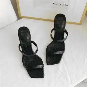 [오노마] ONM 뱀피 여름신발 스퀘어코 슬리퍼구두 미들굽 논슬립 (S8533653)