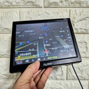 중고 씨앤에스링크 마이딘 AX8000T 아틀란트럭 3D맵 16G 8인치 내비게이션