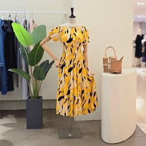 [대구백화점][4CUS]오프 숄더 스모킹 밴딩 원피스(FM5D3OP32098)