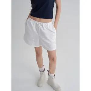 [에잇세컨즈] 레이스 배색 아일렛 쇼츠  화이트 (165725AQ11)