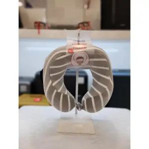 [아메리칸투어리스터] 세이브존01 ACCESSORIES 여행구악세사리 메모리폼 목베개 Z1 (S32079027)