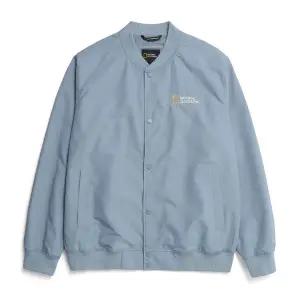 [내셔널지오그래픽] N231UJP830 어반 스타디움 점퍼 STEEL BLUE